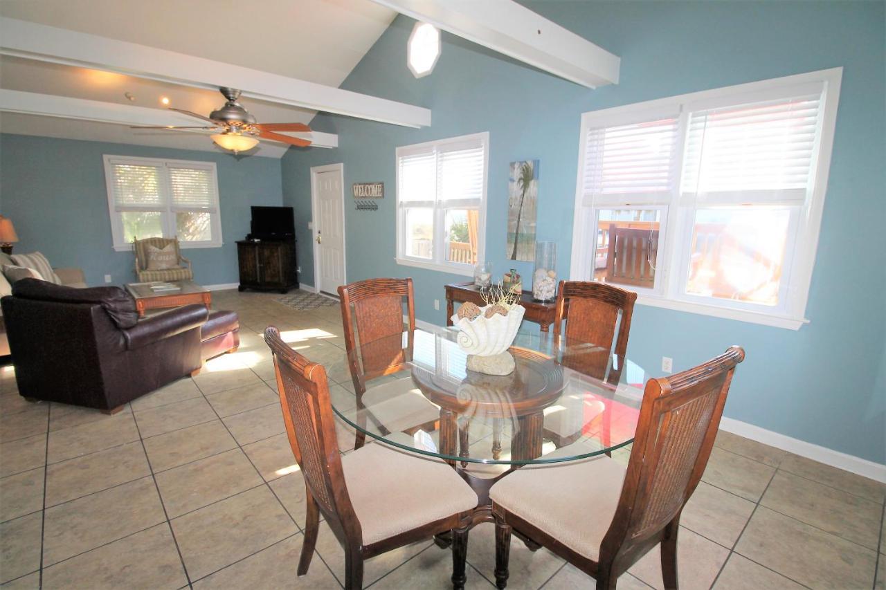 פולי ביץ' Salty Shack Unit C - Salty Shack - Dog Friendly Home - Across From The Beach - Central Location! מראה חיצוני תמונה